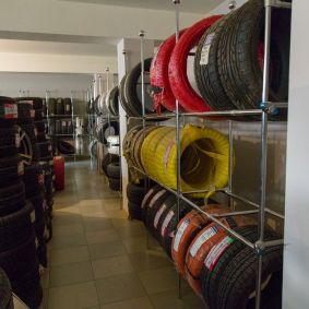 Шины в Автоцентре Jeep Centre